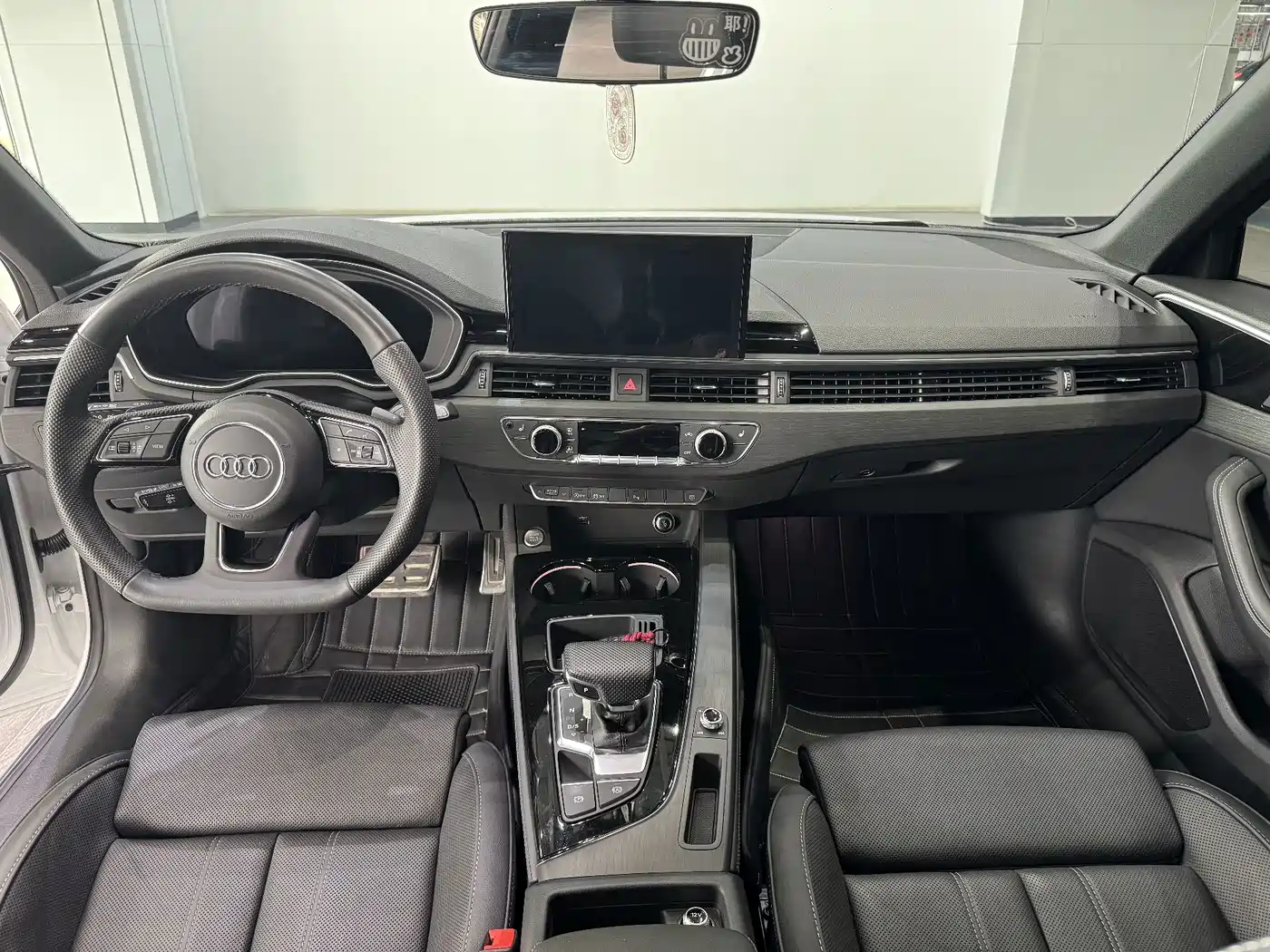 Audi A4 2023
