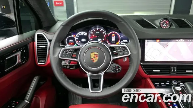 Porsche Cayenne 2021