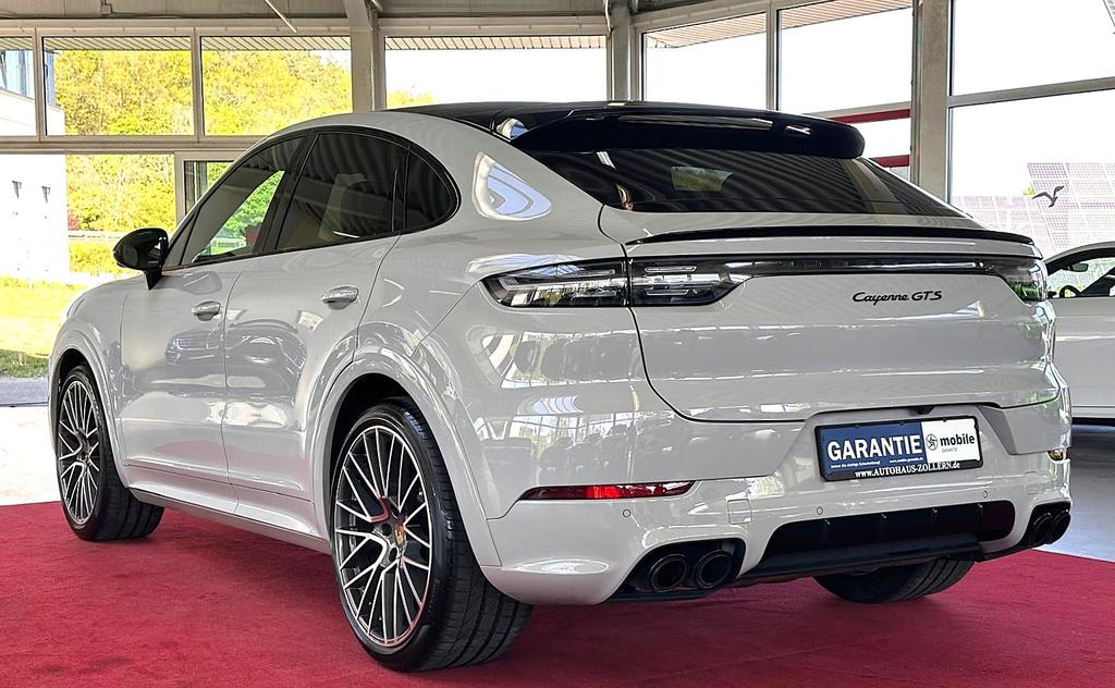 Porsche Cayenne 2023