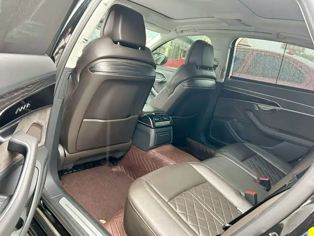 Audi A8 2021