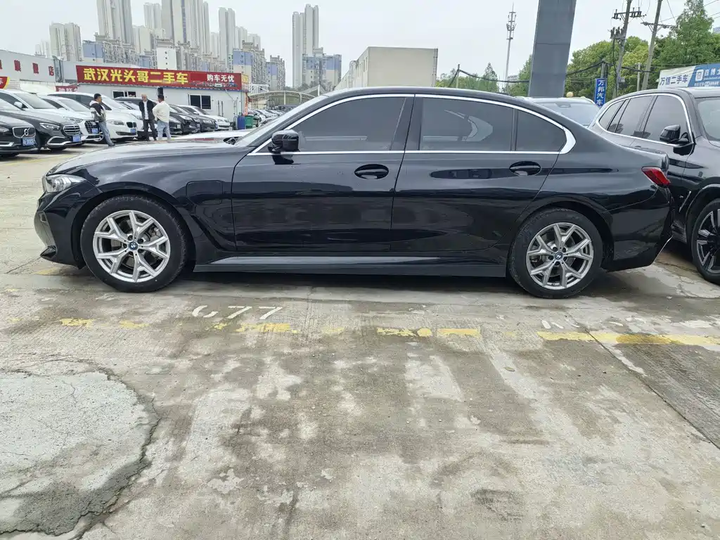 BMW i3 2023