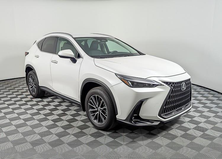 Lexus NX 2022
