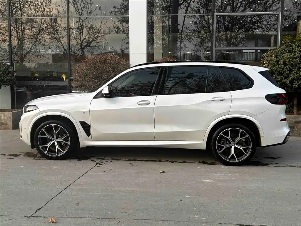 BMW X5 2023