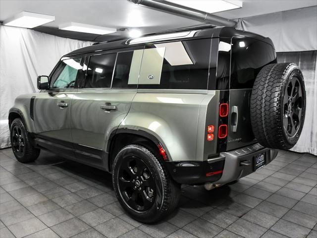 Land Rover Defender 2023