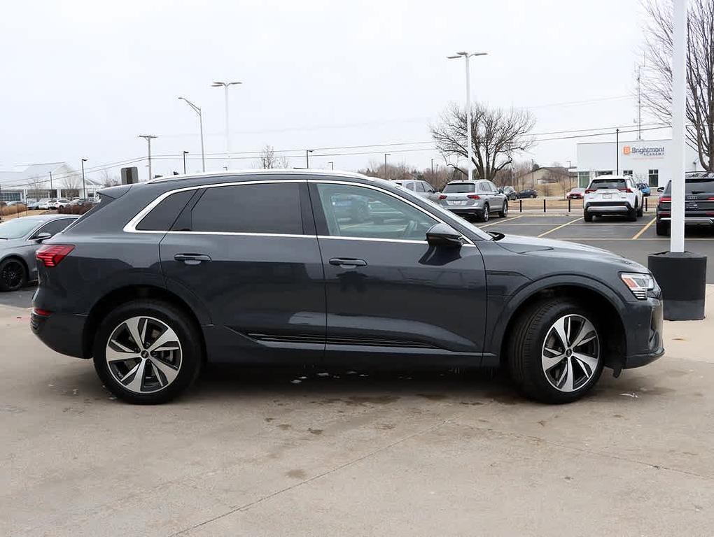 Audi Q8 e-tron 2024