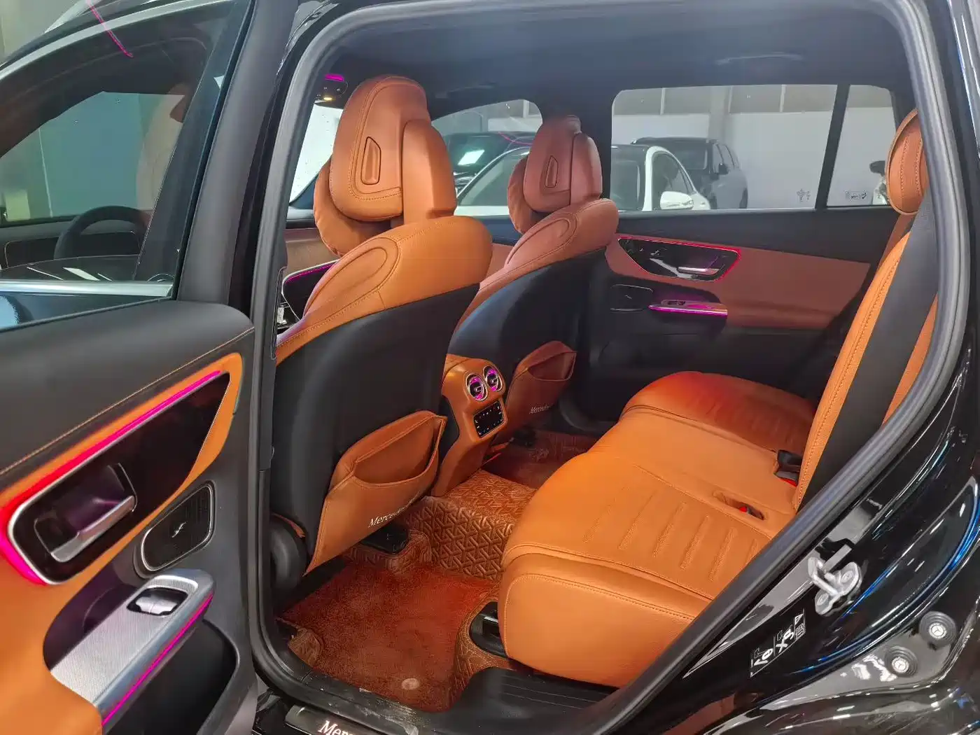 Mercedes-Benz GLC 2023