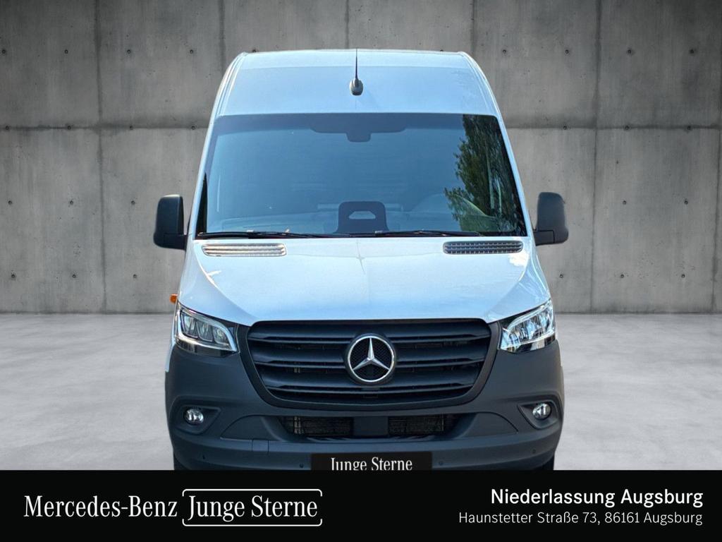 Mercedes-Benz SPRINTER 2024