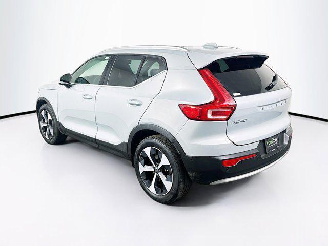 Volvo XC40 2025
