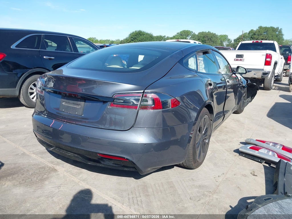 Tesla Model S 2022