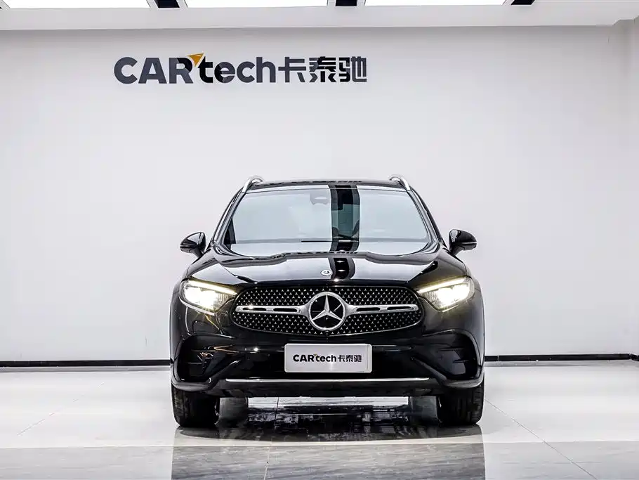 Mercedes-Benz GLC 2025