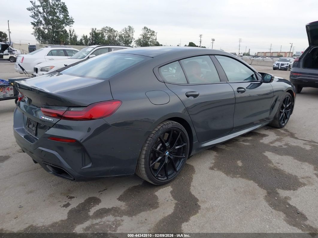 BMW 8 серии 2025