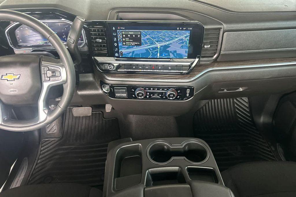 Chevrolet Silverado 2025