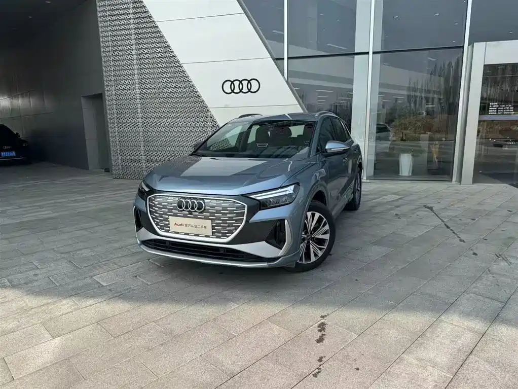 Audi Q4 e-tron 2025