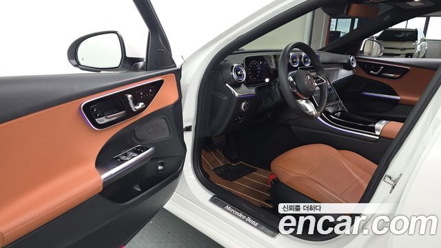 Mercedes-Benz C-Класс 2025