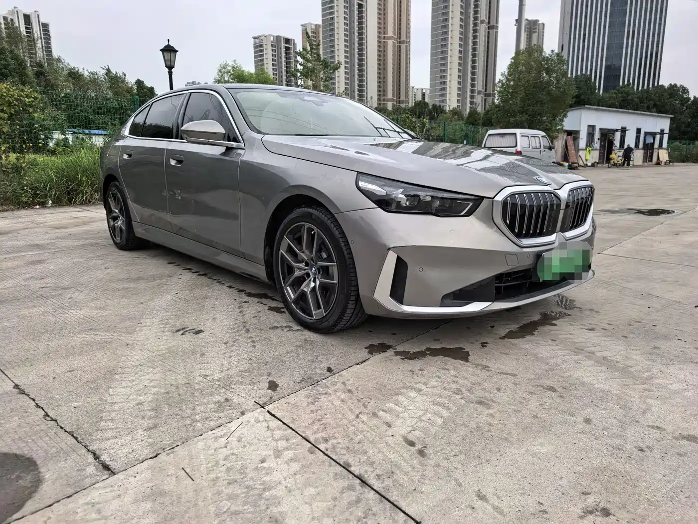 BMW i5 2024