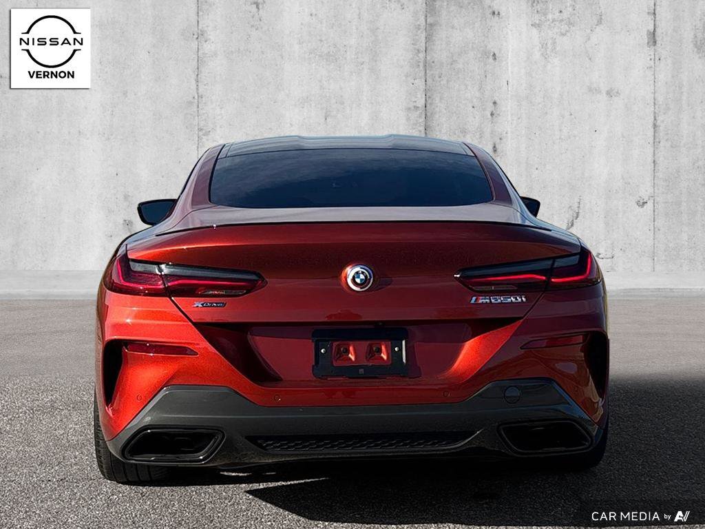 BMW 8 серии 2023