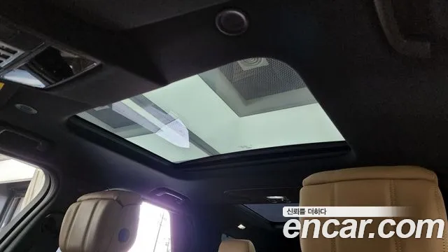 Land Rover Discovery 2024