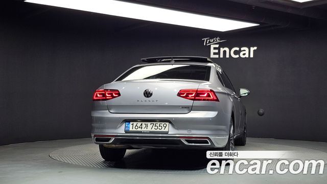 Volkswagen Passat 2021