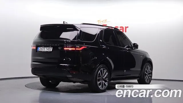 Land Rover Discovery 2022