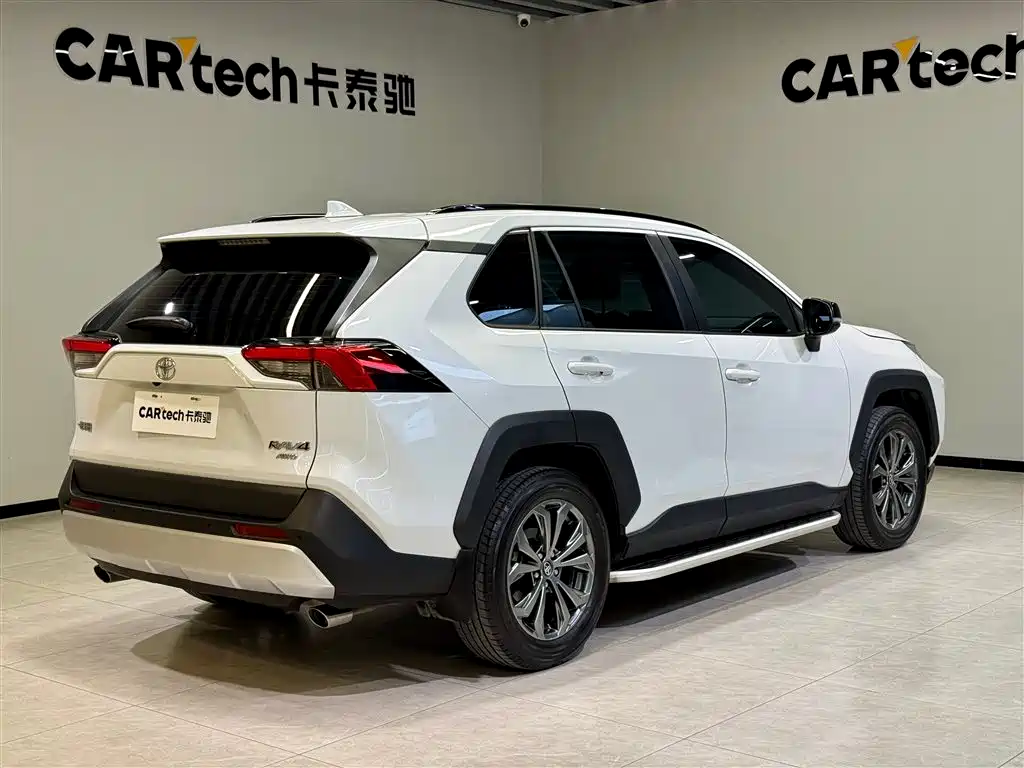 Toyota RAV4 2024
