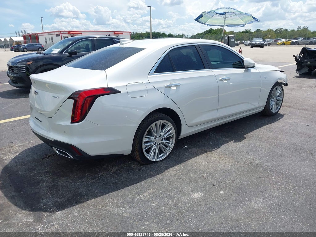 Cadillac CT4 2025