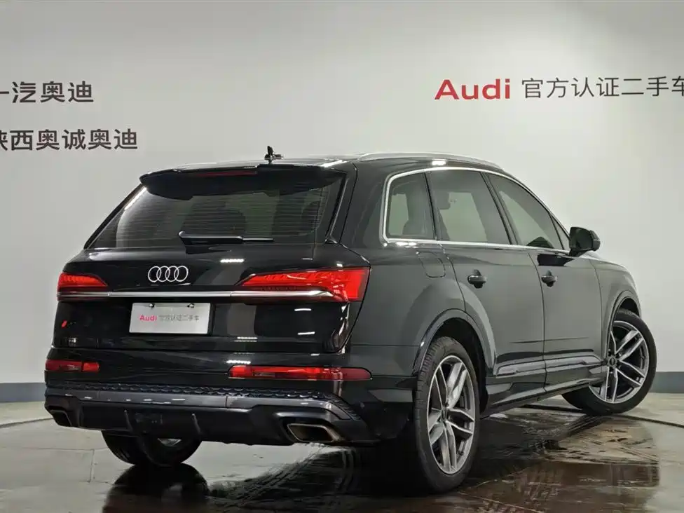 Audi Q7 2025