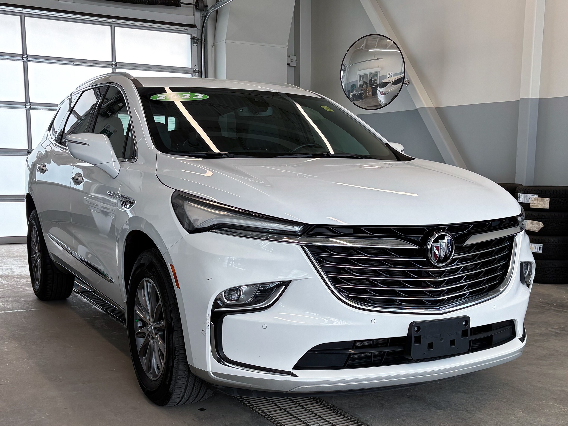 Buick Enclave 2023