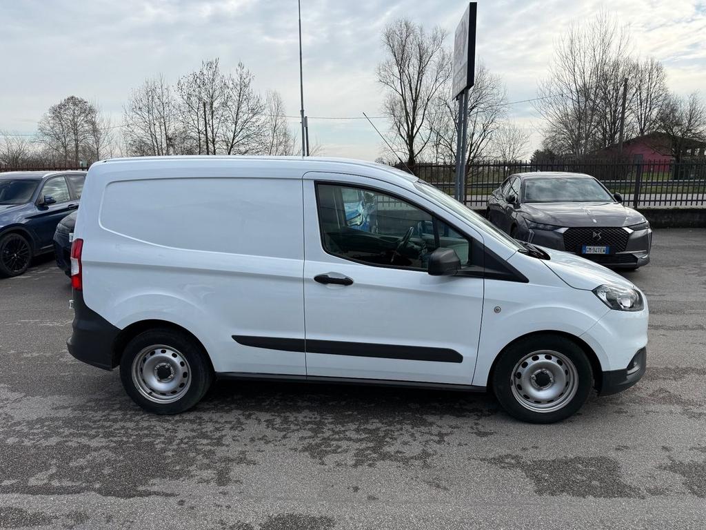 Ford TRANSIT COURIER 2021