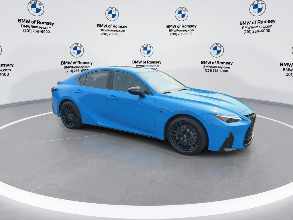 Lexus IS 2024