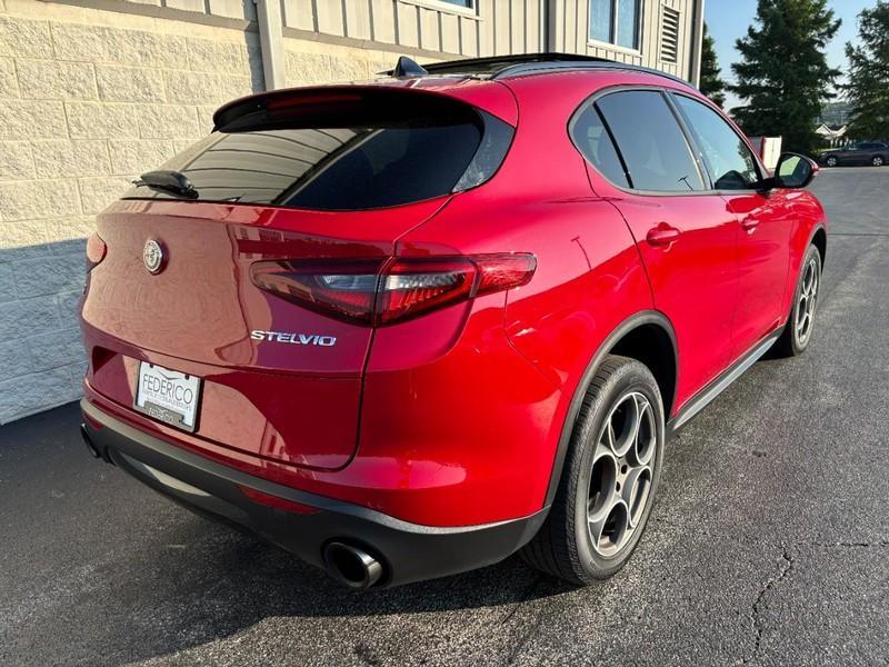 Alfa Romeo Stelvio 2023