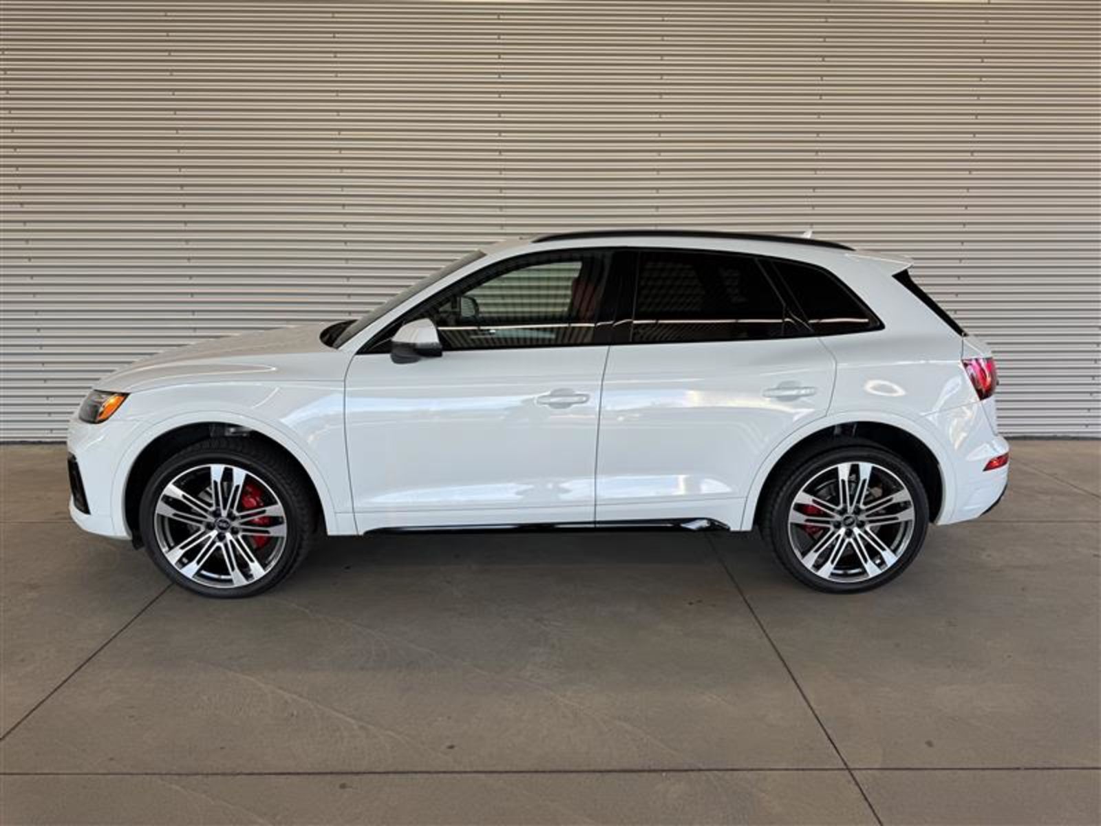 Audi SQ5 2022