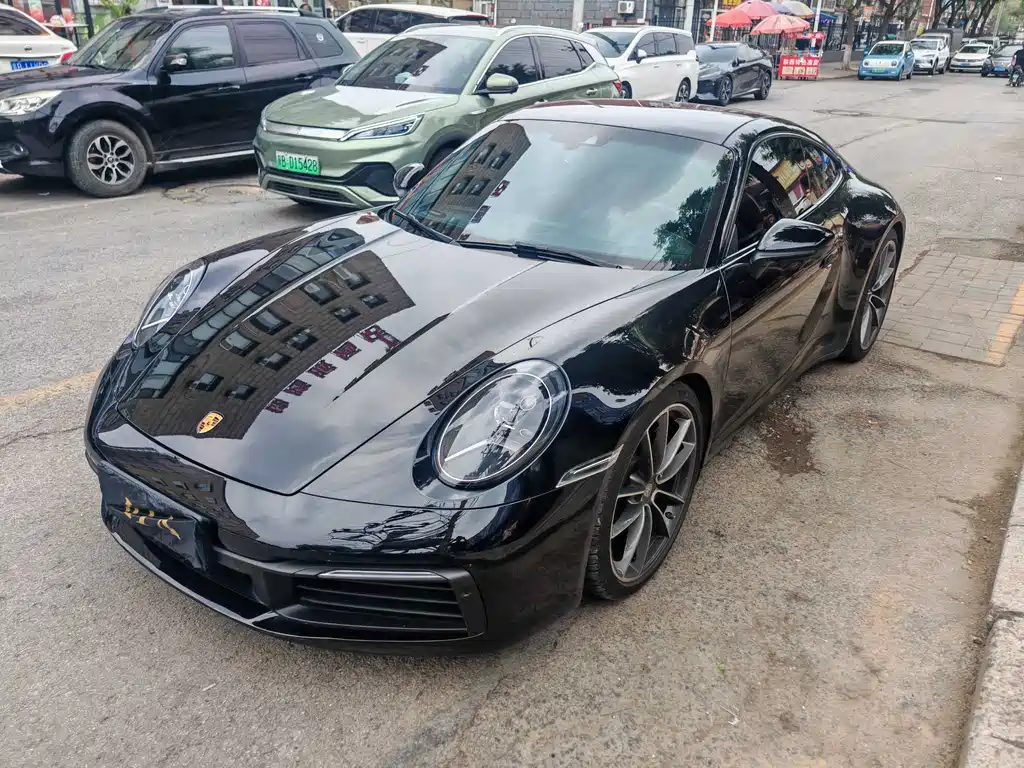 Porsche 911 2021