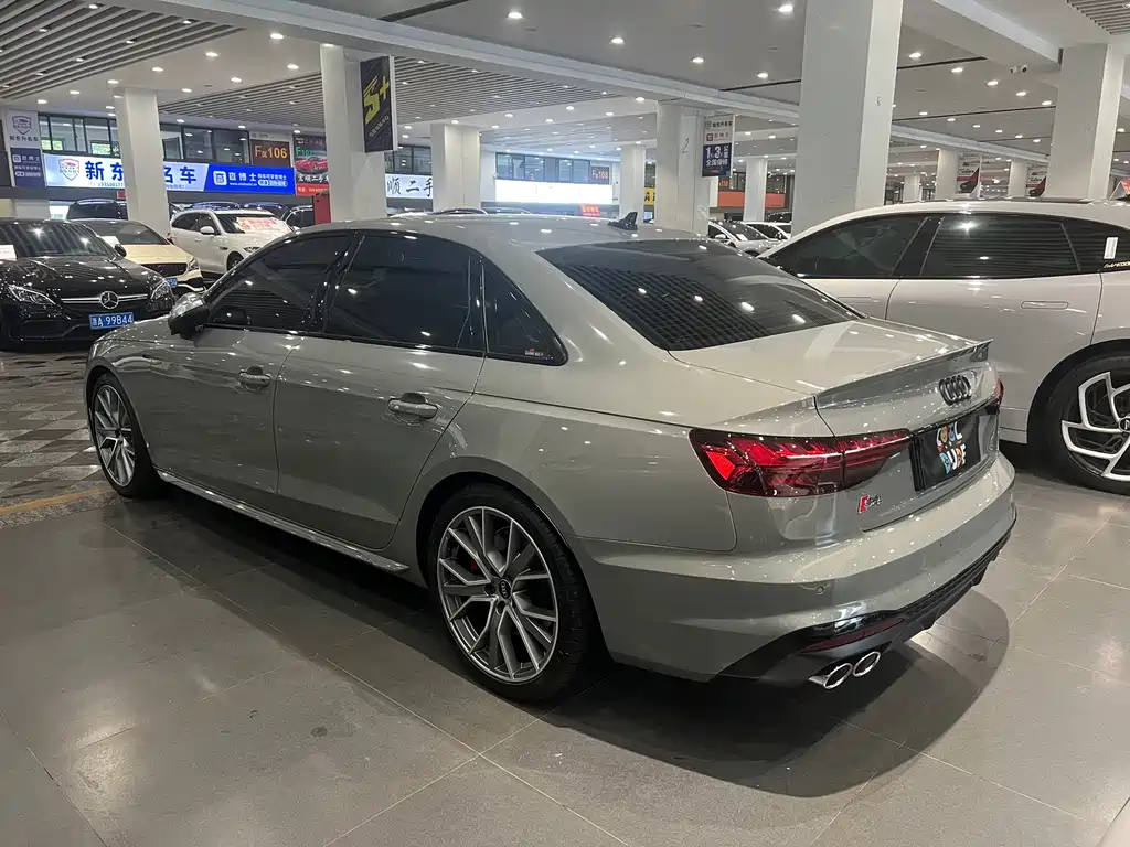 Audi S4 2023