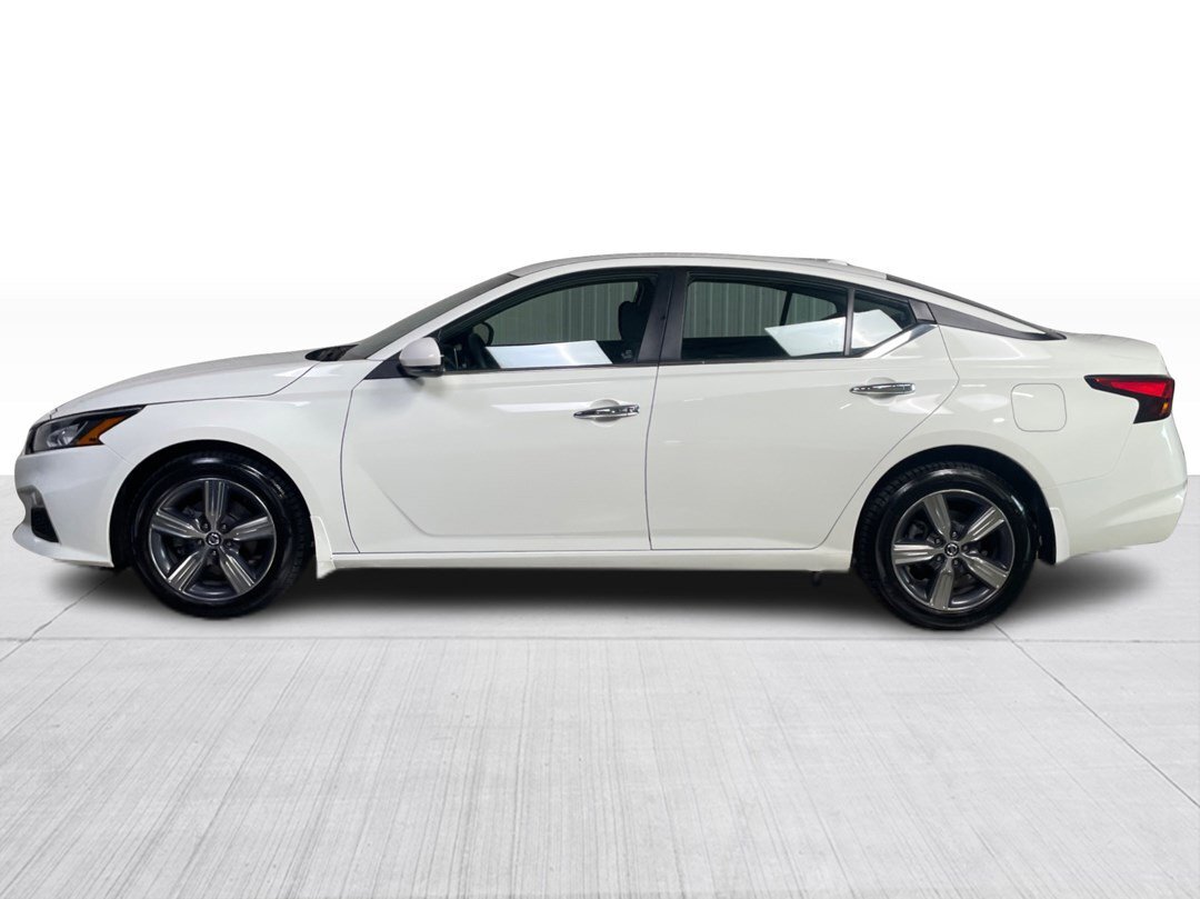 Nissan Altima 2022