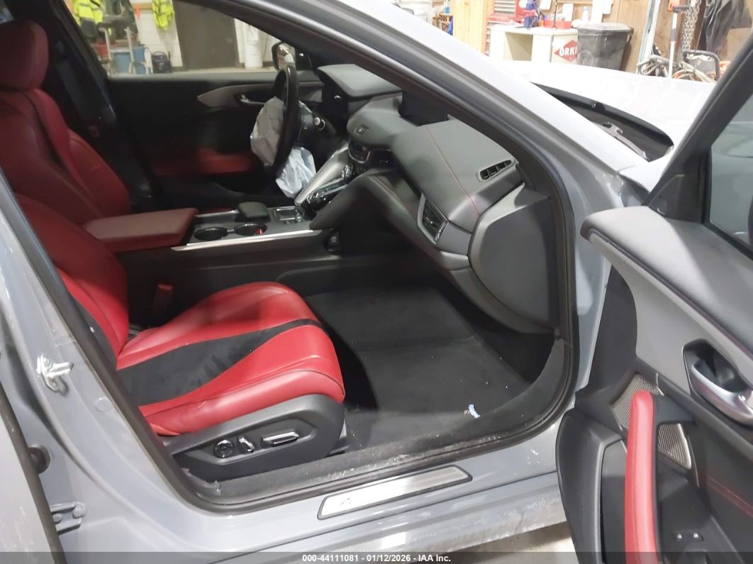 Acura TLX 2025