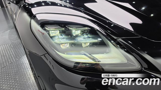 Porsche Panamera 2024