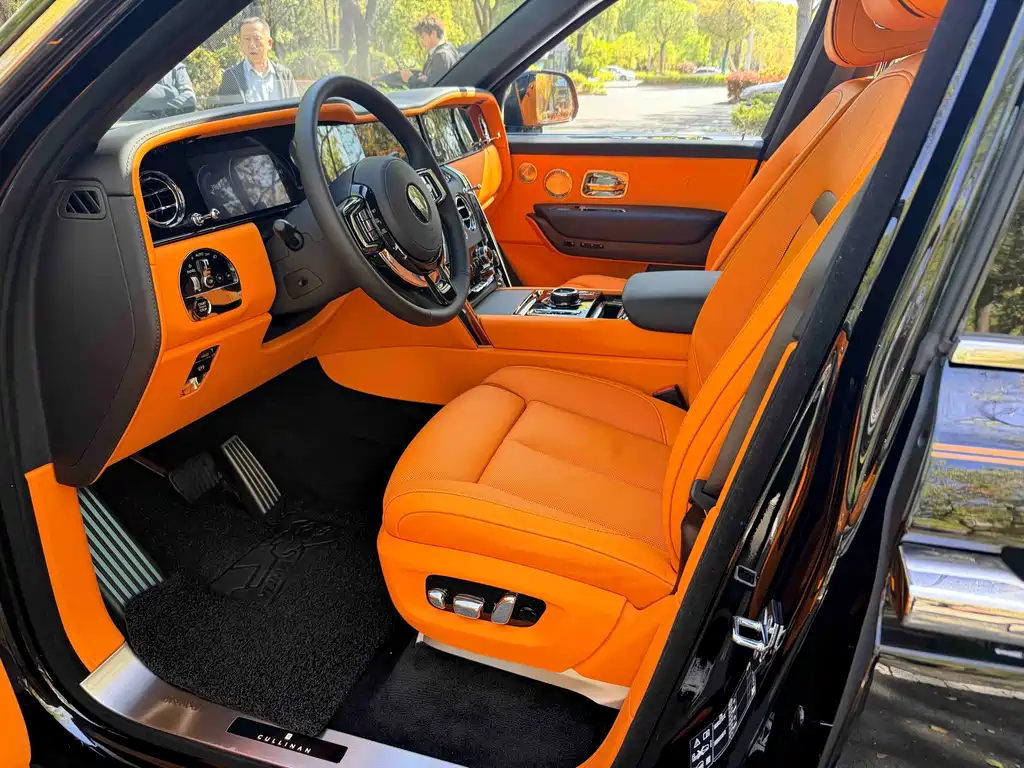 Rolls-Royce Cullinan 2025