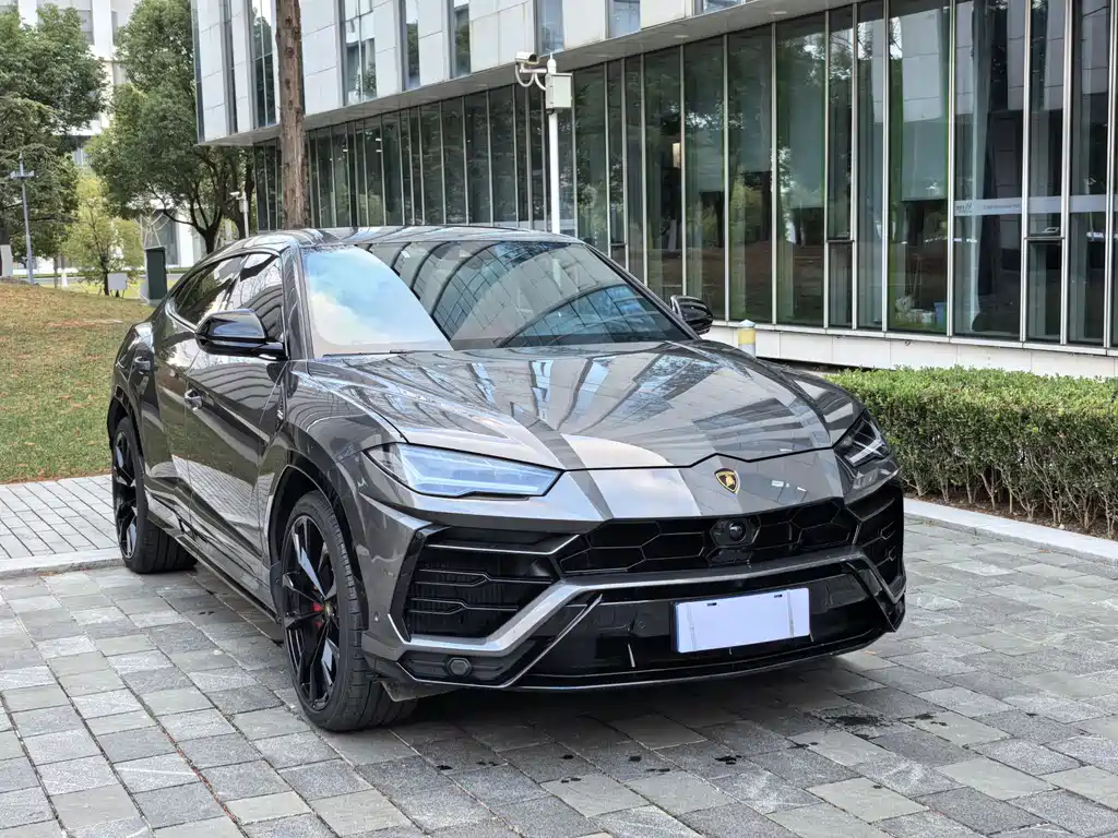Lamborghini Urus 2023