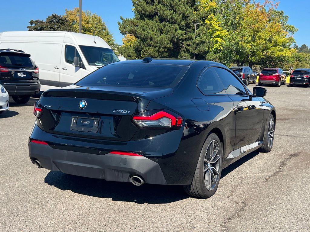 BMW 230 2023