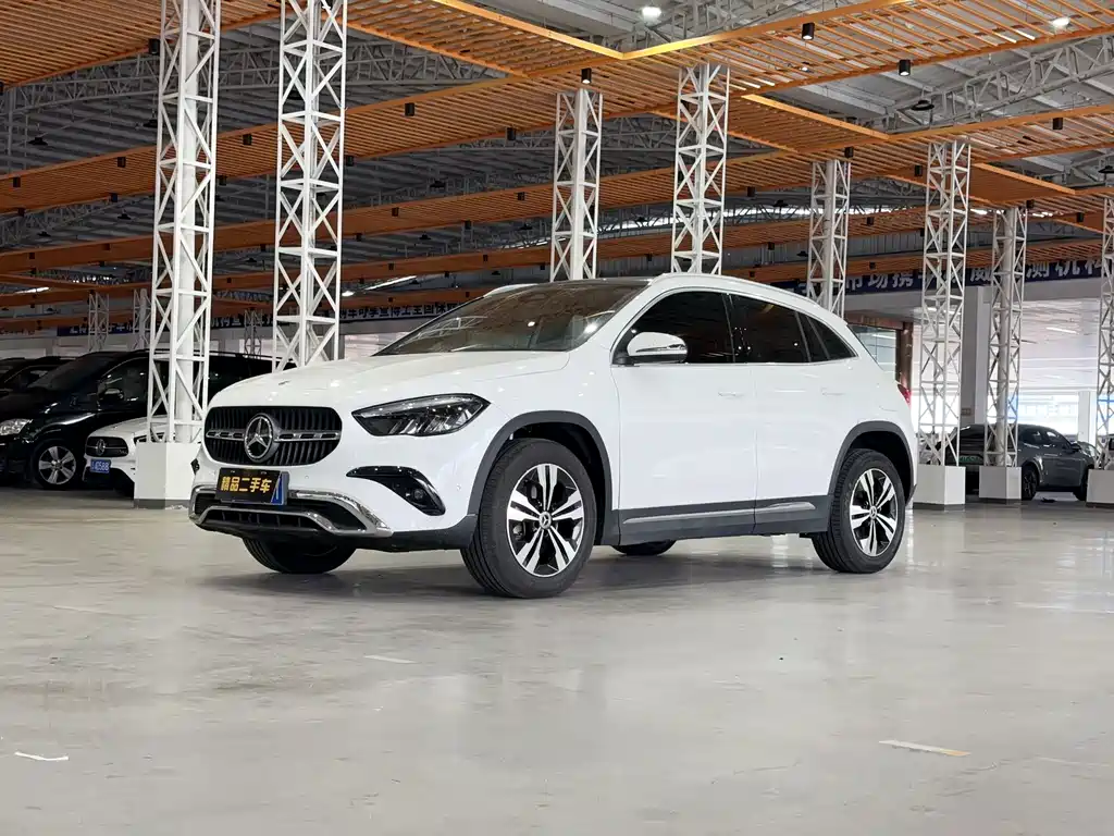 Mercedes-Benz GLA 2025