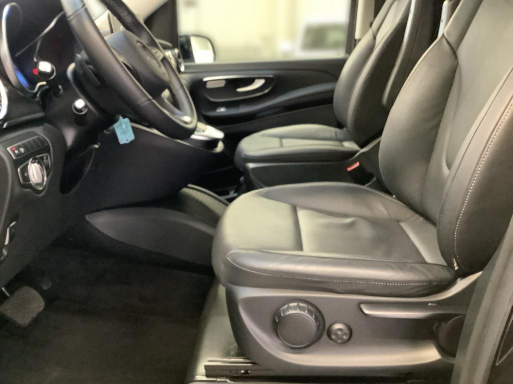 Mercedes-Benz V 300 2024