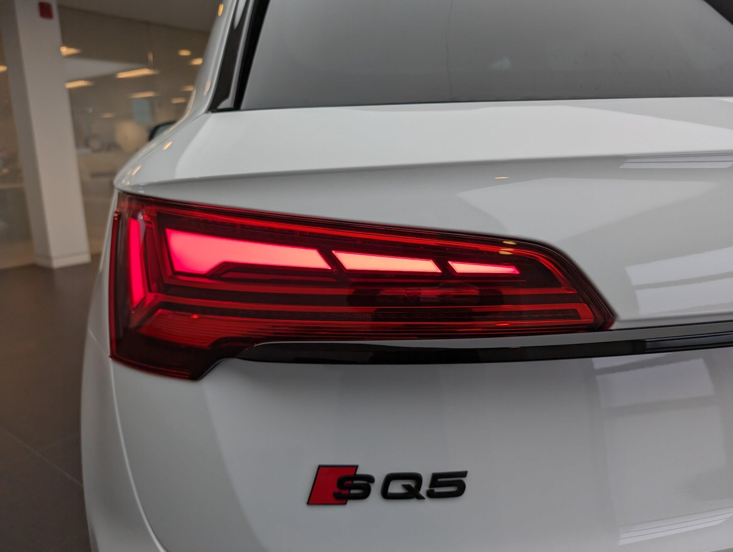 Audi SQ5 2025