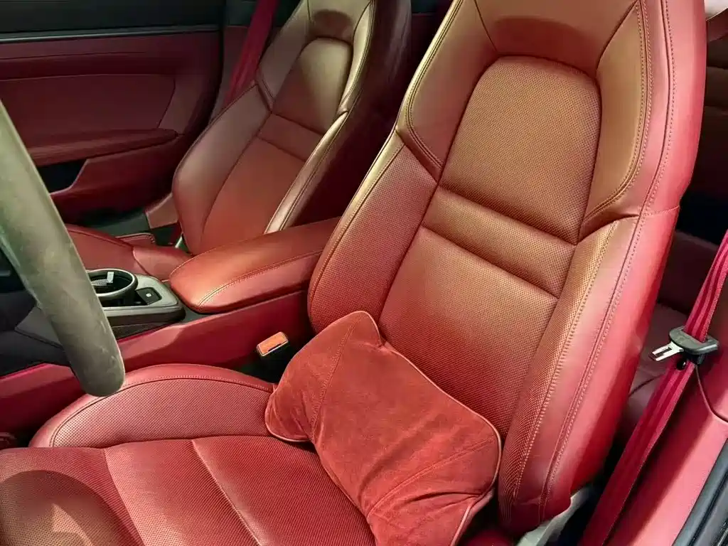 Porsche 911 2023