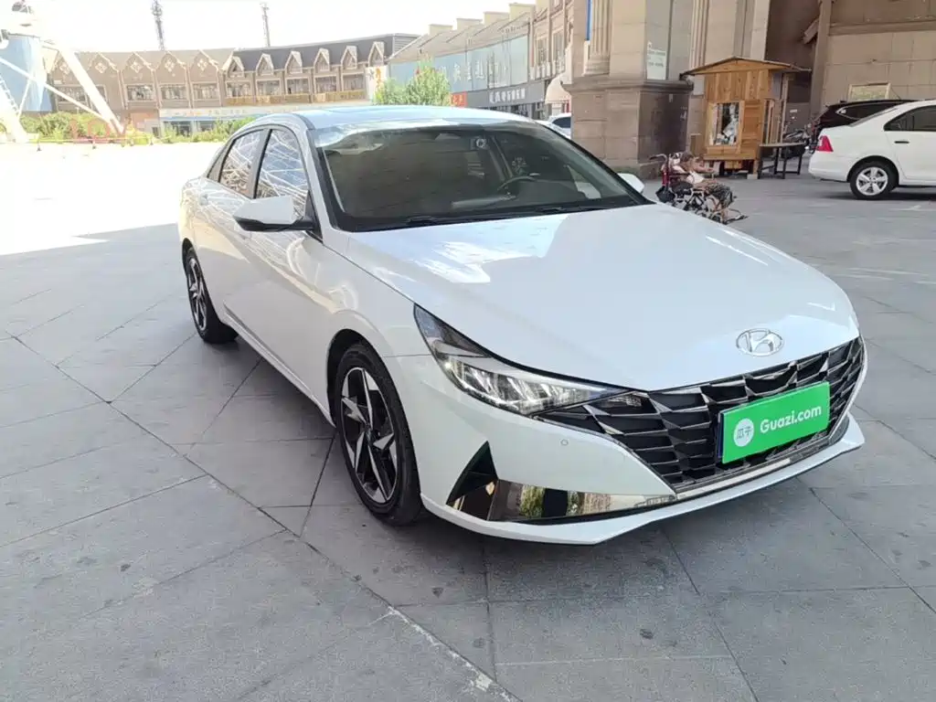 Hyundai Elantra 2021
