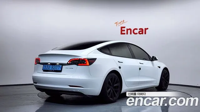 Tesla Model 3 2021
