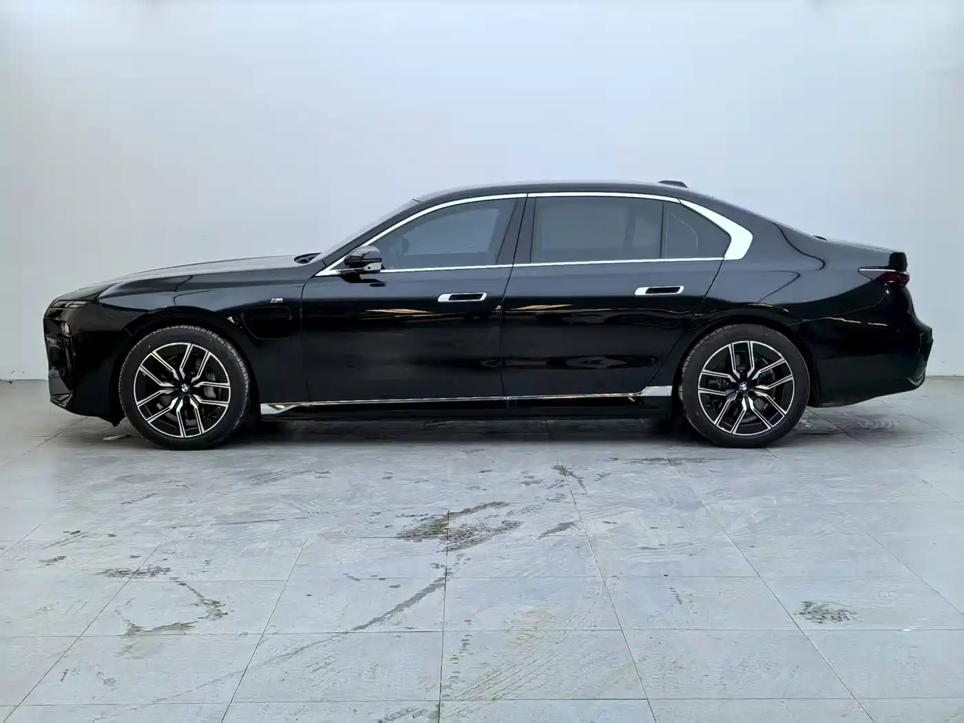 BMW i7 2025
