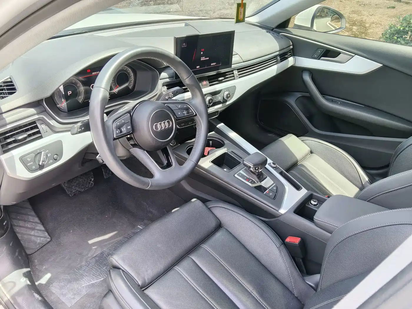 Audi A4 2023
