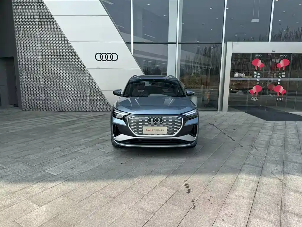 Audi Q4 e-tron 2025