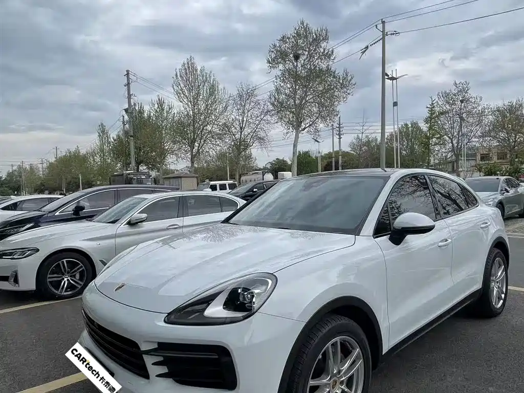 Porsche Cayenne 2021