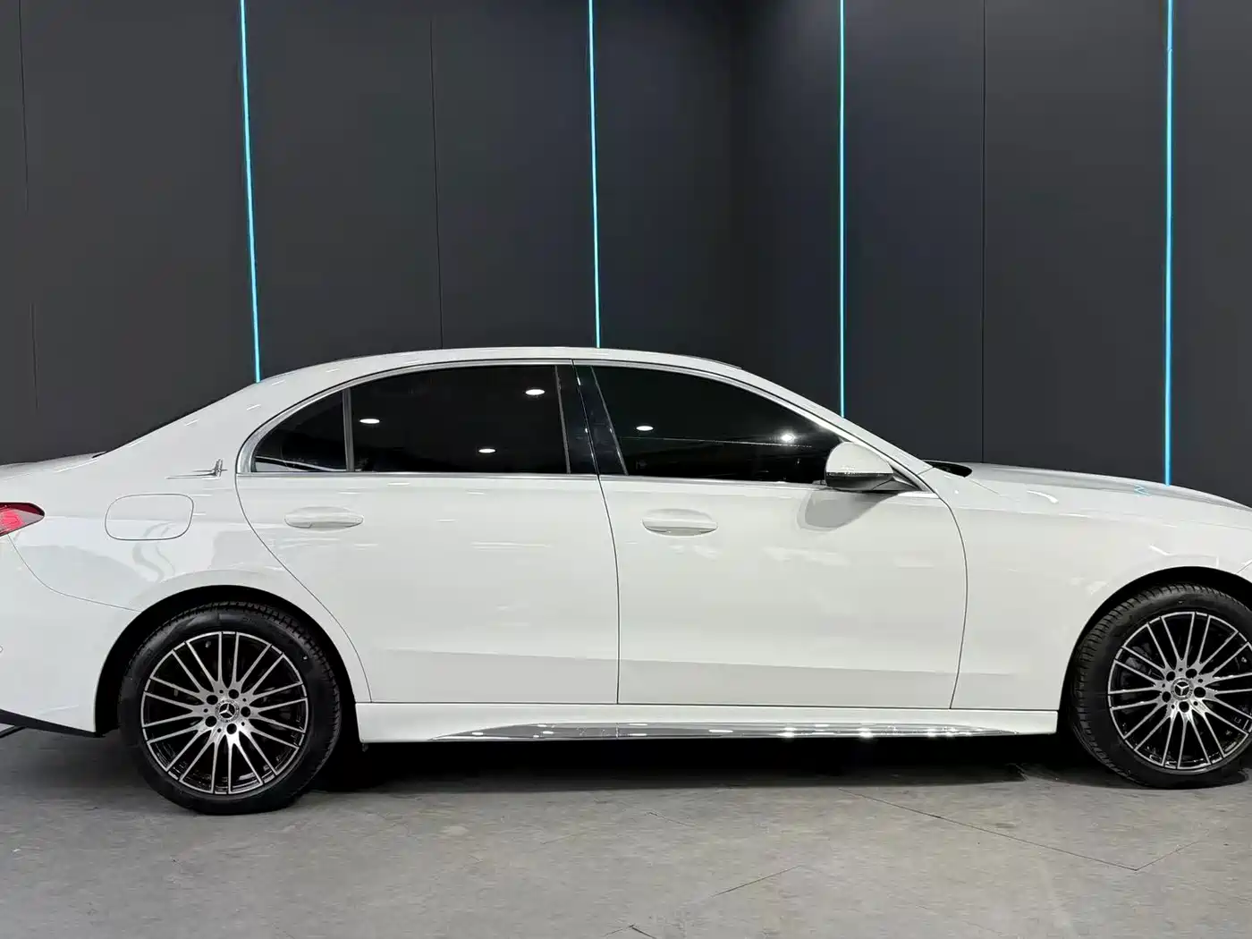Mercedes-Benz C-Класс 2024